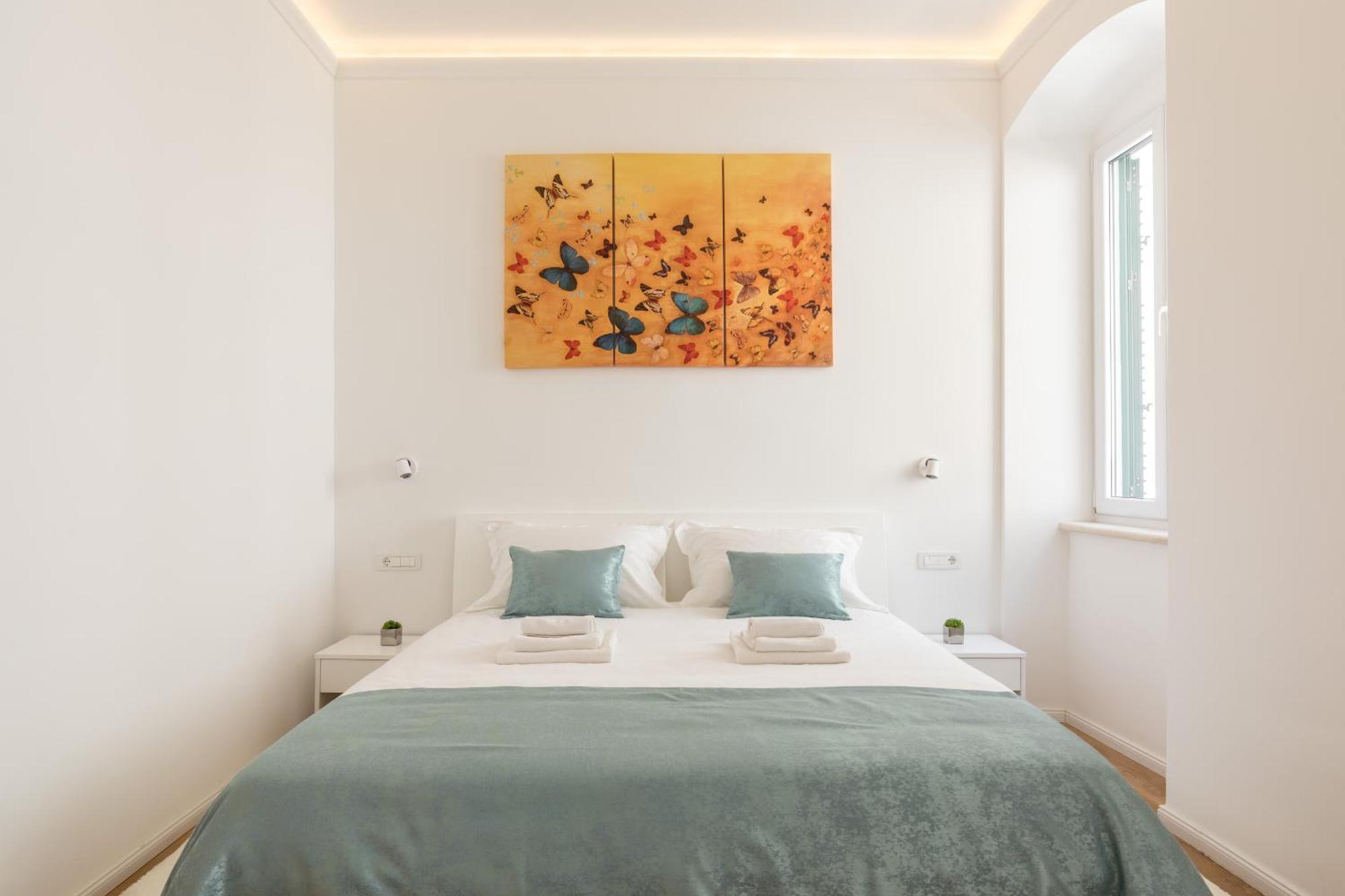 Maniva Old Town Luxury Rooms - Prime Spot By Riva Promenade Split Exterior photo