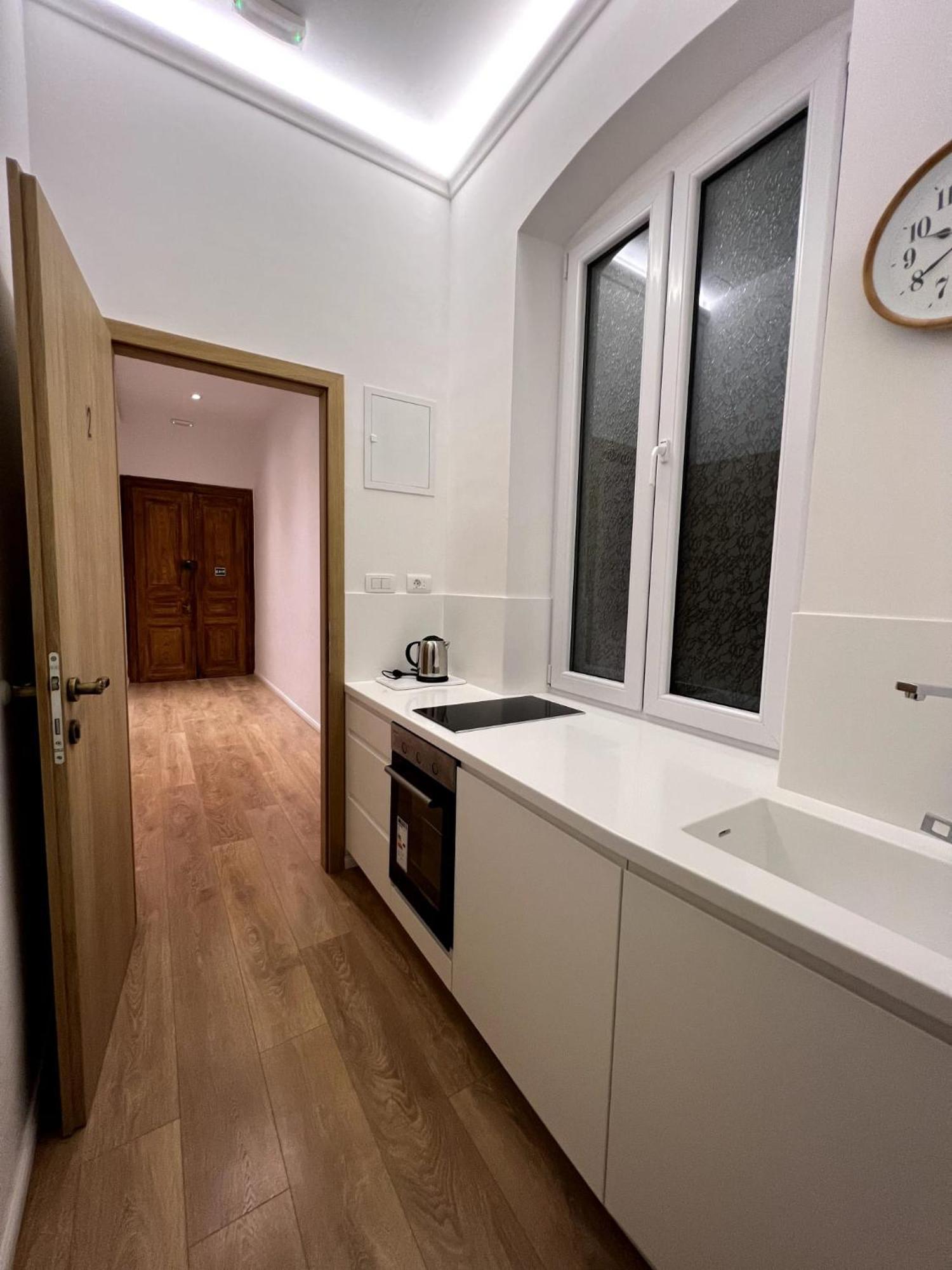 Maniva Old Town Luxury Rooms - Prime Spot By Riva Promenade Split Exterior photo