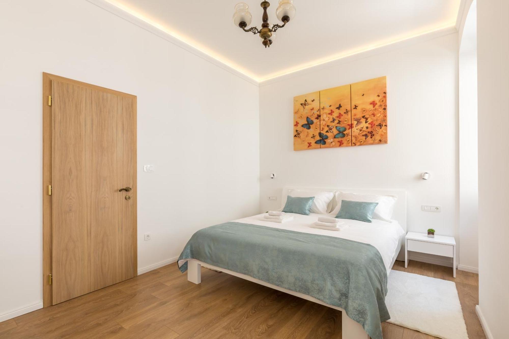 Maniva Old Town Luxury Rooms - Prime Spot By Riva Promenade Split Exterior photo